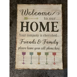 Fa falikép "Welcome to our ....." felirattal