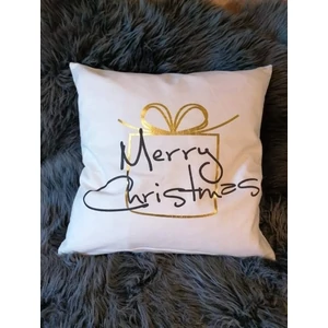 Párnahuzat fehér anyagból, "Merry Christmas" felirattal és arany ajándékcsomag mintával