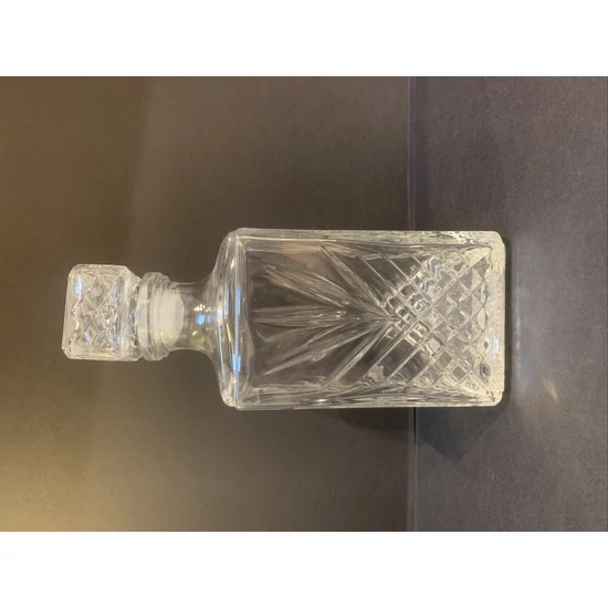 Whiskey-s üveg 