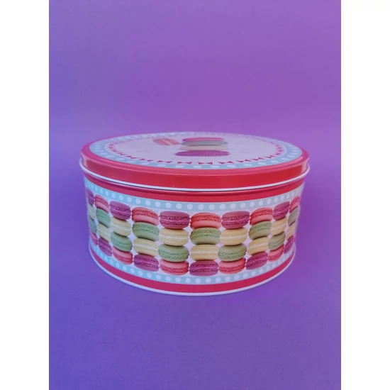 Fém kekszes doboz macaron motívummal